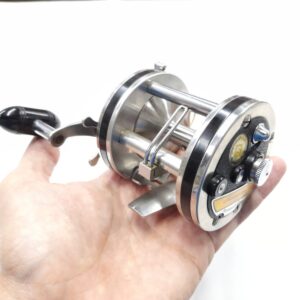 Reel Shakespeare 2154 Usado